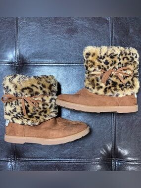 🌈6/$10 Makalu California Kids Girls Leopard Faux Fur Boots - Size 2